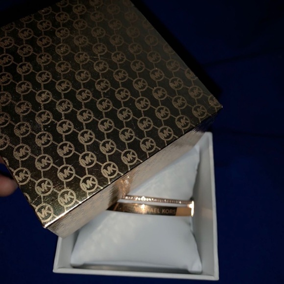 Michael Kors bracelet - Picture 3 of 3